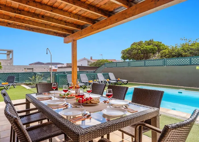 فيلة Sherry By *