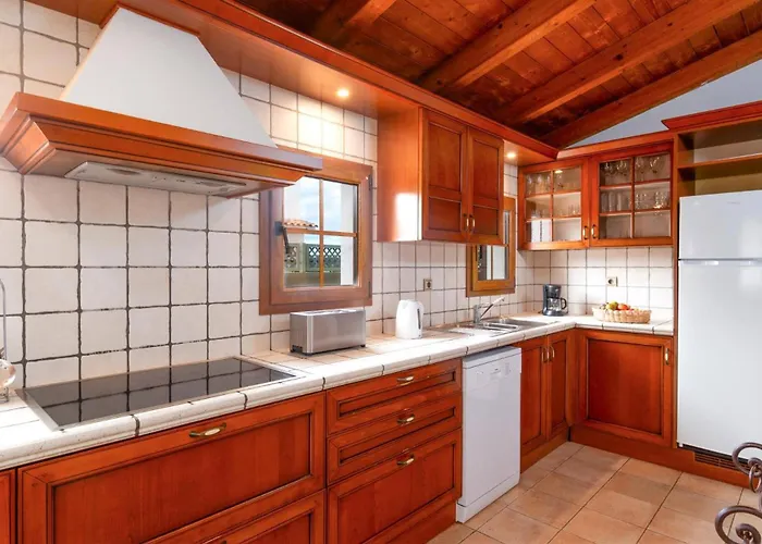 Sherry By فيلة *